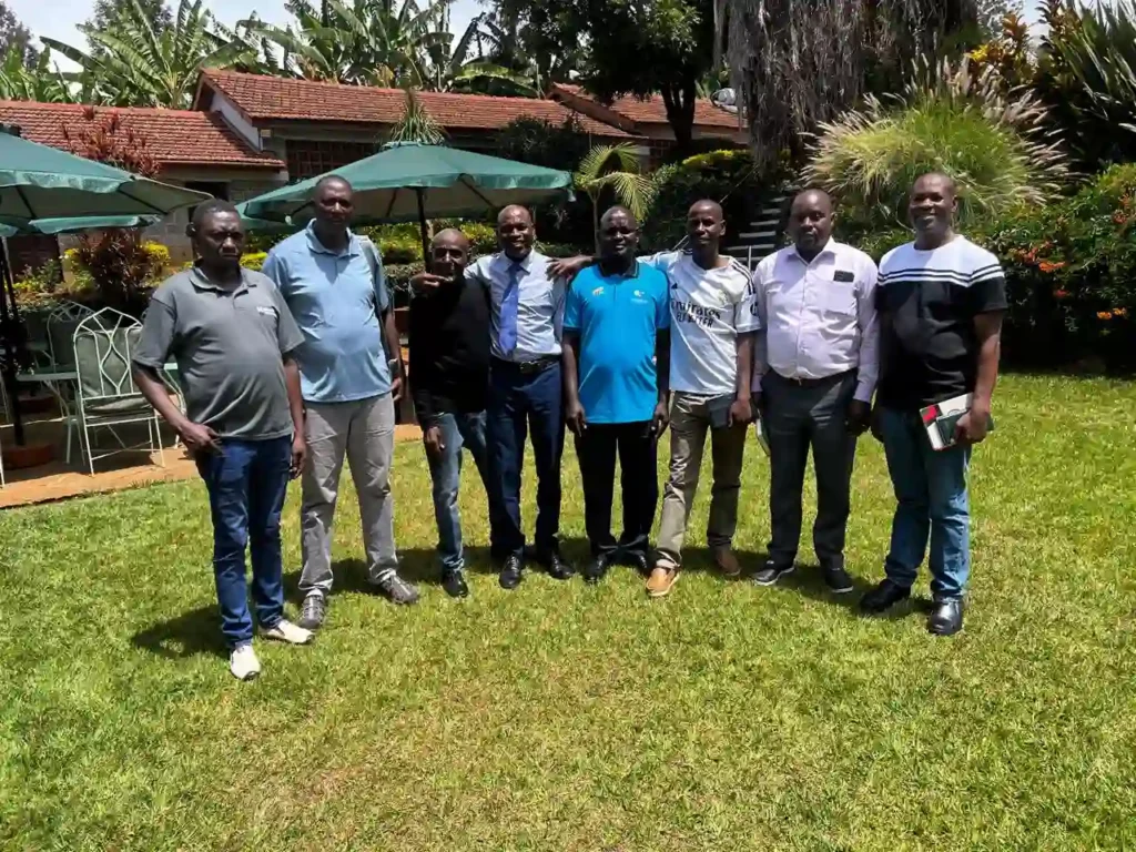 A team of 4:12 leaders dedicated to training the church in foundational teachings.