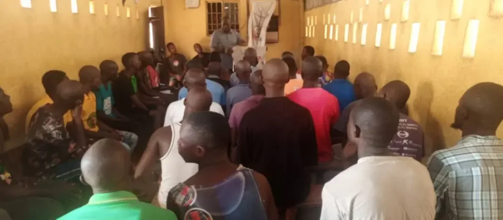 Teaching incarcerated men the Word of God.